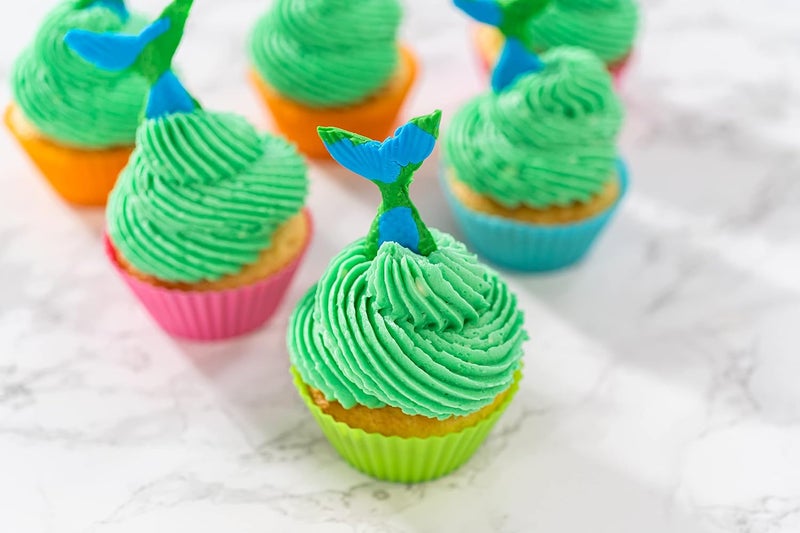 Bakerpan Premium Rolled Green Fondant - Vanilla Flavor - Image 4